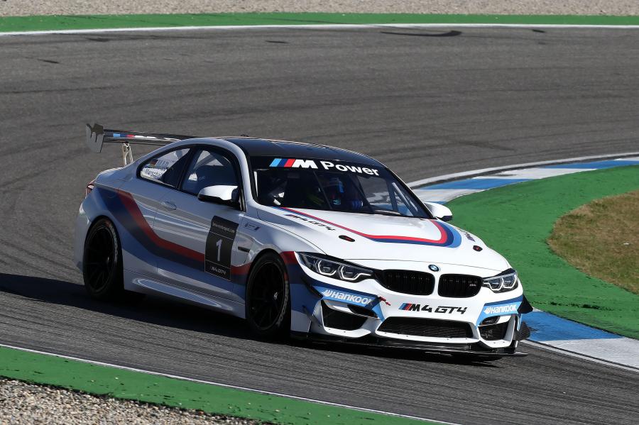  BMW M4 GT4 (F82) 2017 года  (фото 20 из 46)